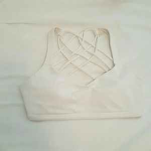 Lululemon bra size 4